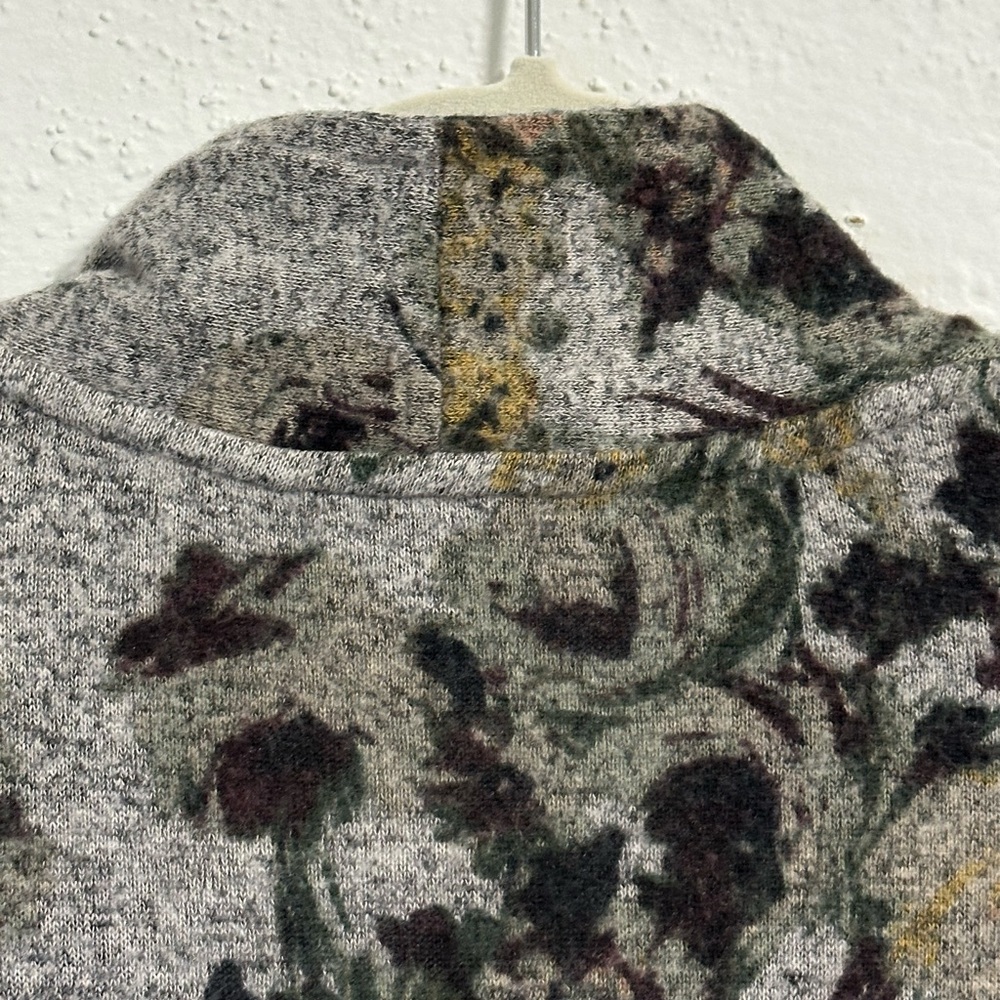 NWT ULLA POPKEN zip Up Sweater Size 12/14 Grays, Maroon & Green Very Soft. - Picture 10 of 11